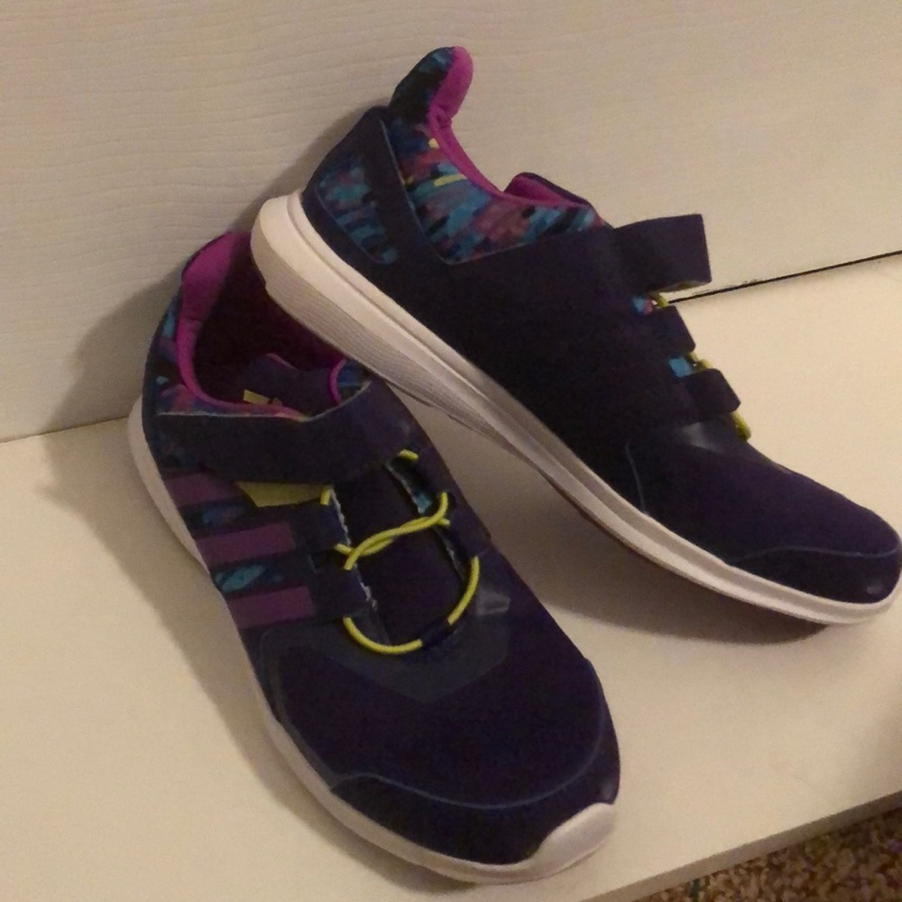 Adidas shoes big girls size 6
